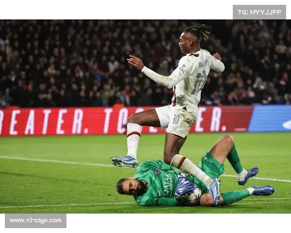 欧塞尔门将莱昂神勇扑救，化解巴黎多次威胁射门